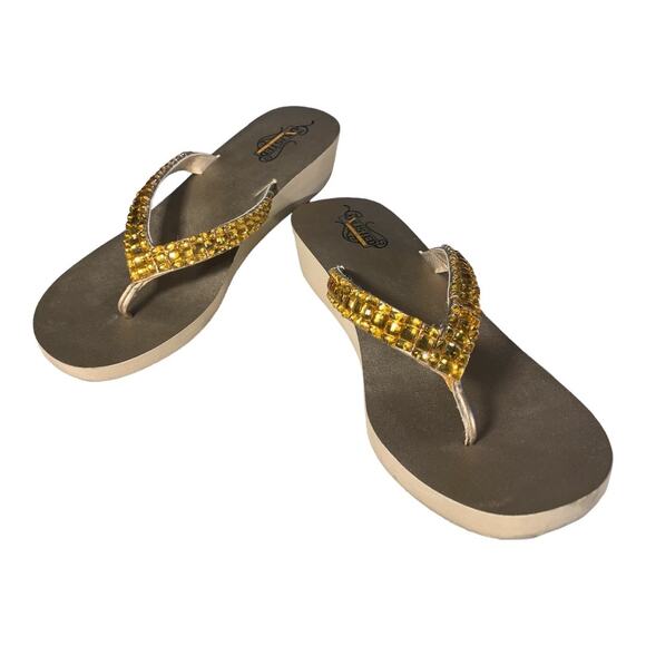 Unlisted by Kennth Cole Women's Shell Sequins Thong Sandals 9.5 - Picture 1 of 6